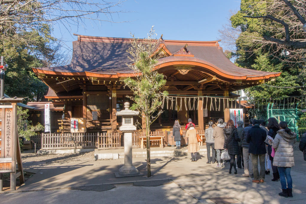 厄除けや金運アップのご利益が得られる「幡ヶ谷氷川神社」（正式名称 氷川神社）