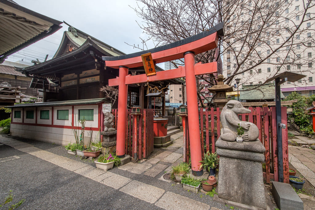 商売繁盛・出世開運にご利益のある「柳森神社」