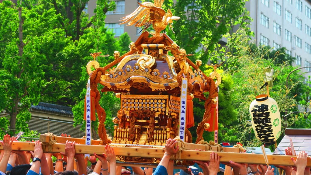 江戸三大祭の賑わい