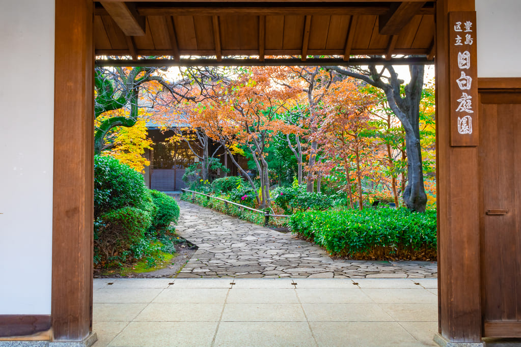 緑を楽しめる目白庭園